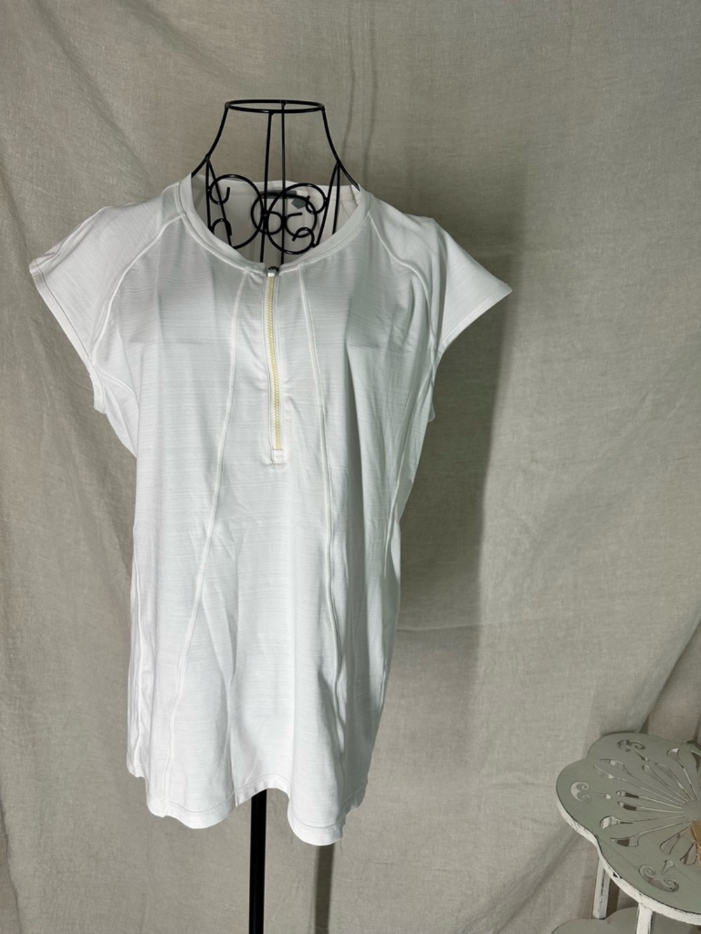 Athleta Pacifica Illume UPF Tank White XL